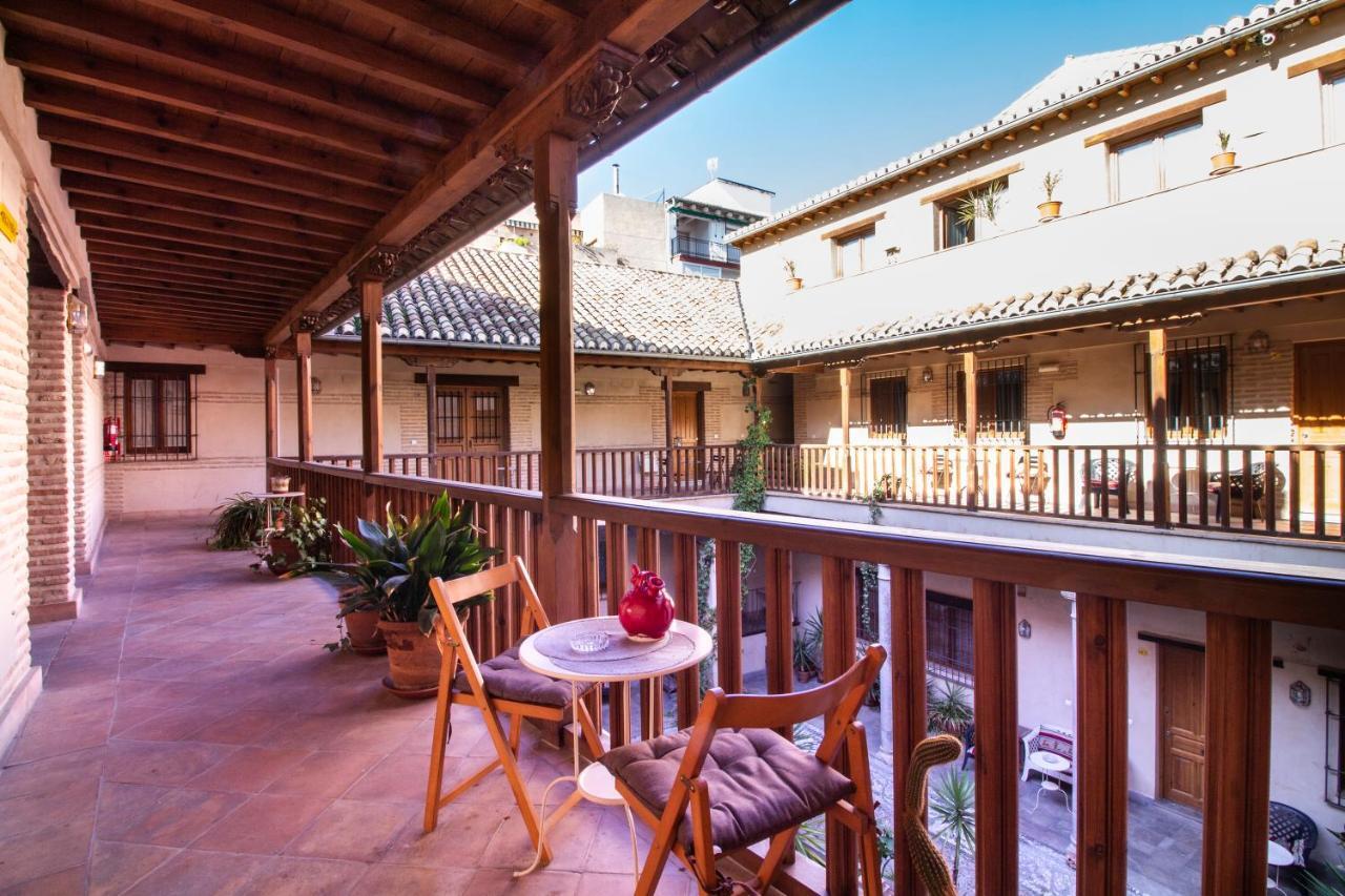 Atico Junto Al Albaicin Con Terraza Apartment Granada Exterior photo